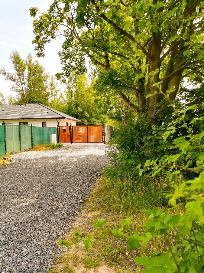 Apartmán Esser Milovice  Esterno foto